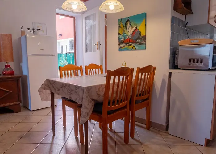 Hinterreiter * Ρόβινι