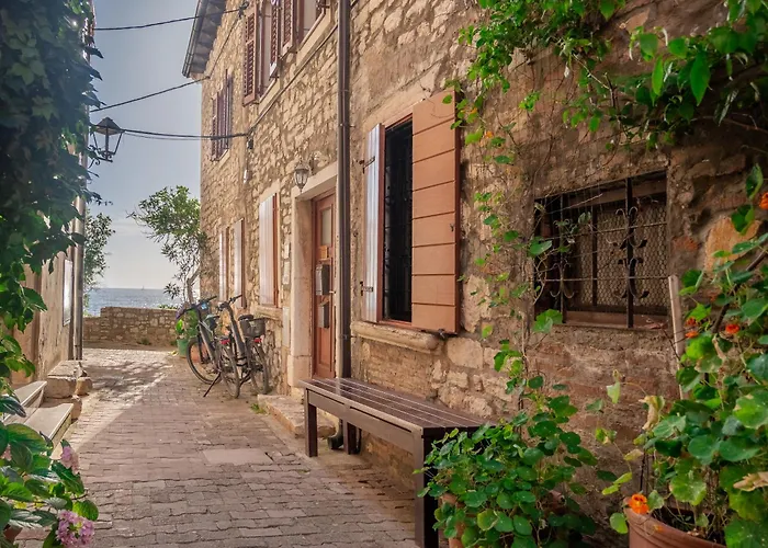 Hinterreiter アパート ロヴィニ