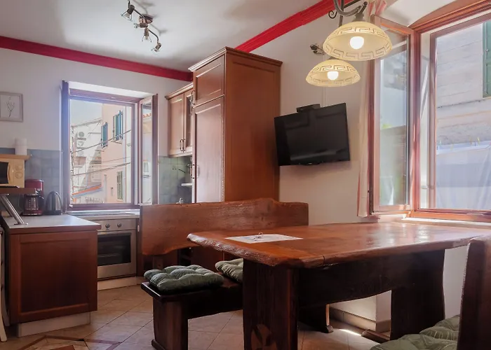 アパート Hinterreiter ロヴィニ