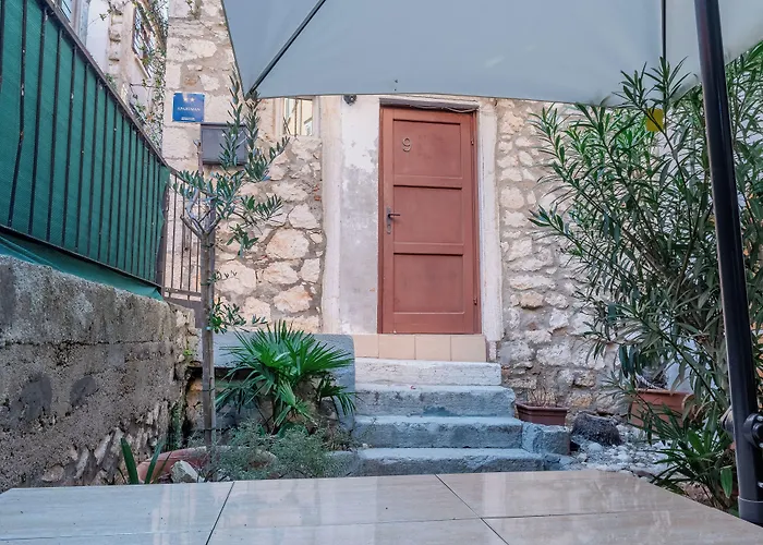 Hinterreiter * Ρόβινι